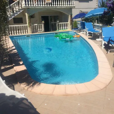 Homestay Vivenda Soares *